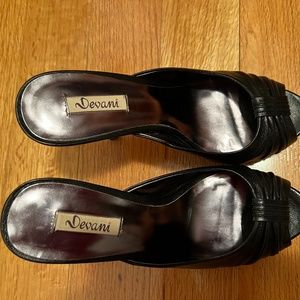 Black fancy backless open shoes